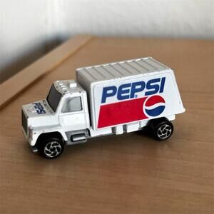 Vintage Golden Wheel Pepsi Delivery Truck Red White Blue Toy Model Diecast